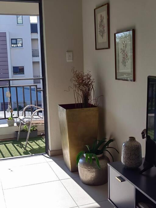 Classy And Cosy Apt - Dainfern 샌톤 외부 사진