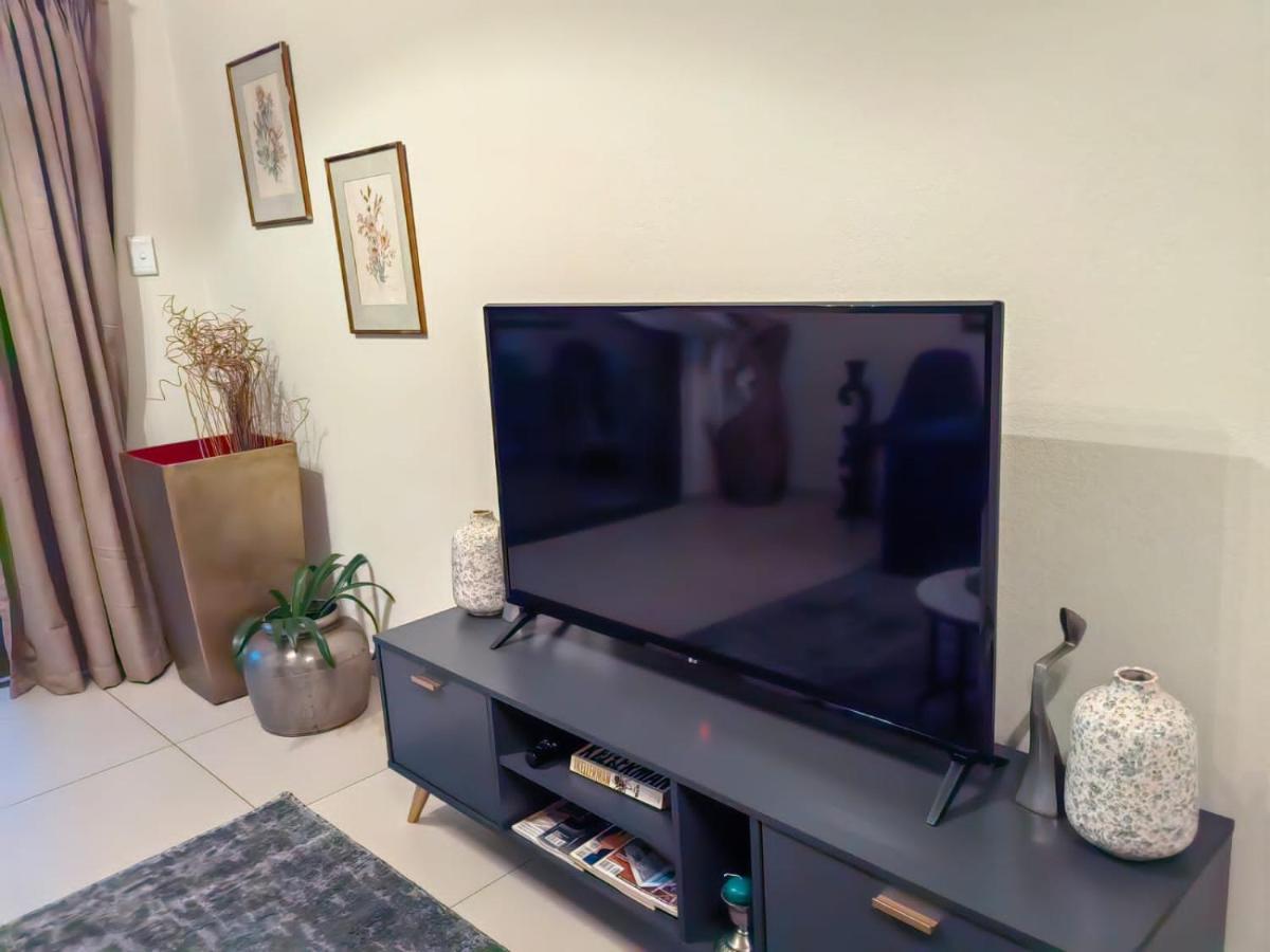 Classy And Cosy Apt - Dainfern 샌톤 외부 사진